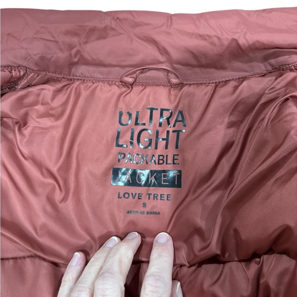 Love Tree Ultra Light Packable Jacket - Picture 3 of 12